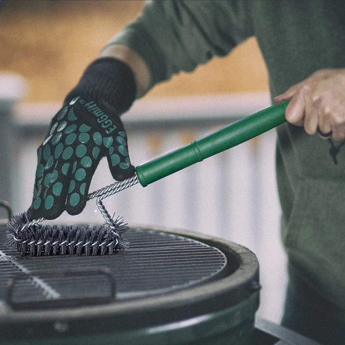 Big Green Egg 127310 | Diamond-Coated Nylon Bristle Grid Scrubber - Image 2