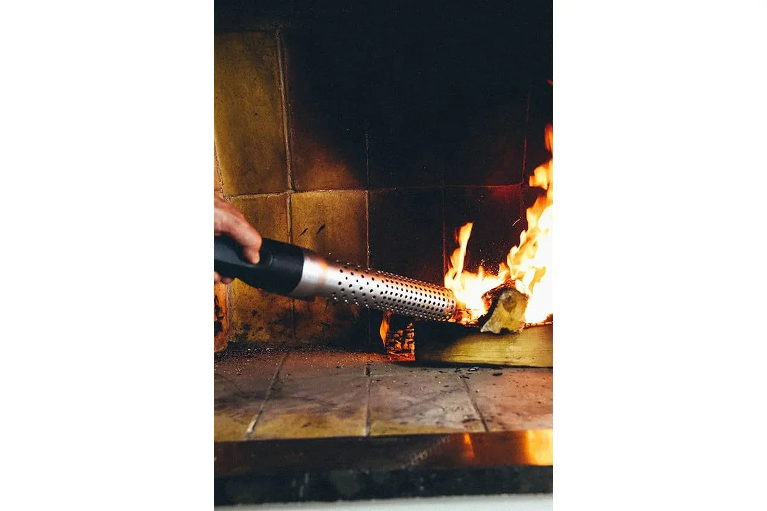 Big Green Egg 370018 | Looftlighter | Safe and fast grill lighting solution - Image 2
