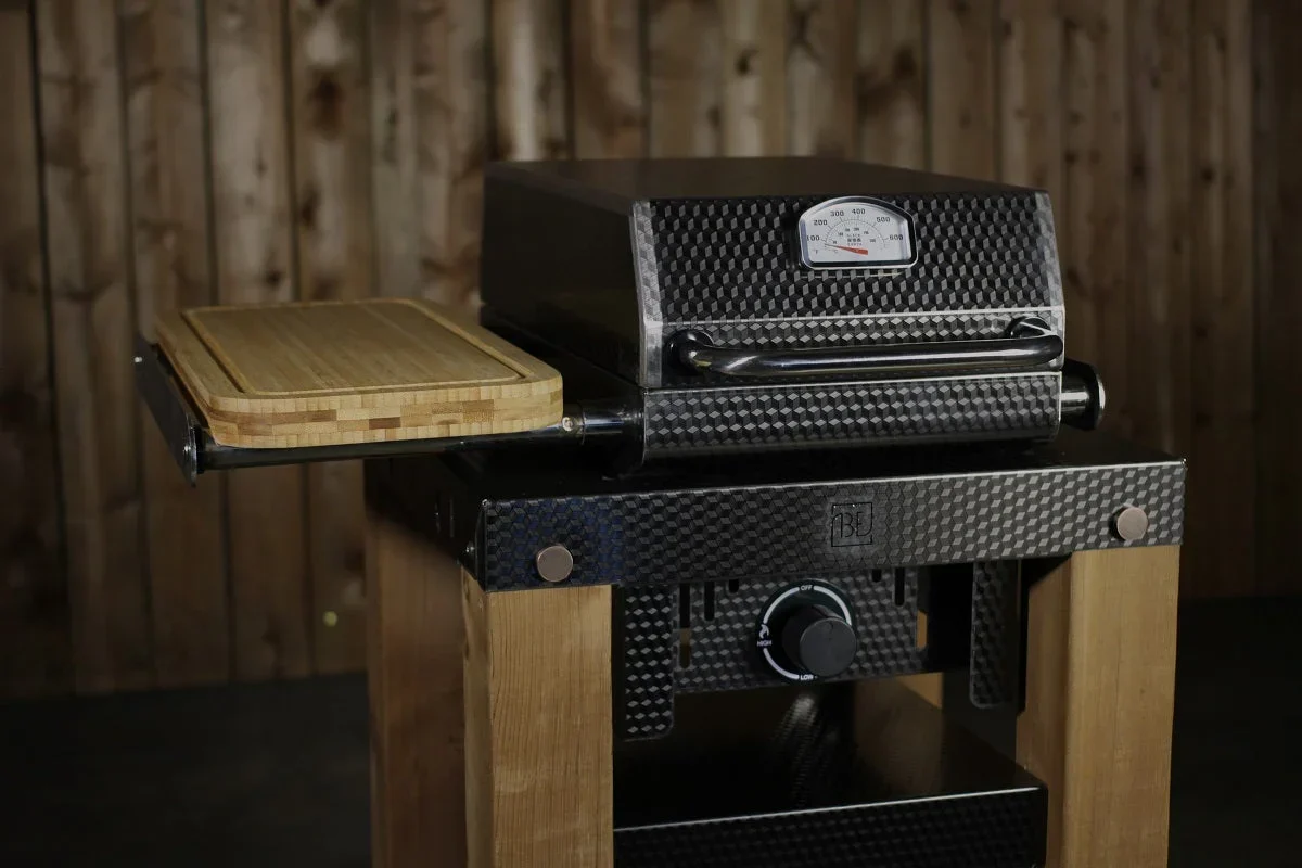 Black Earth M83-2030 | Element 12 Gas Grill - Image 10
