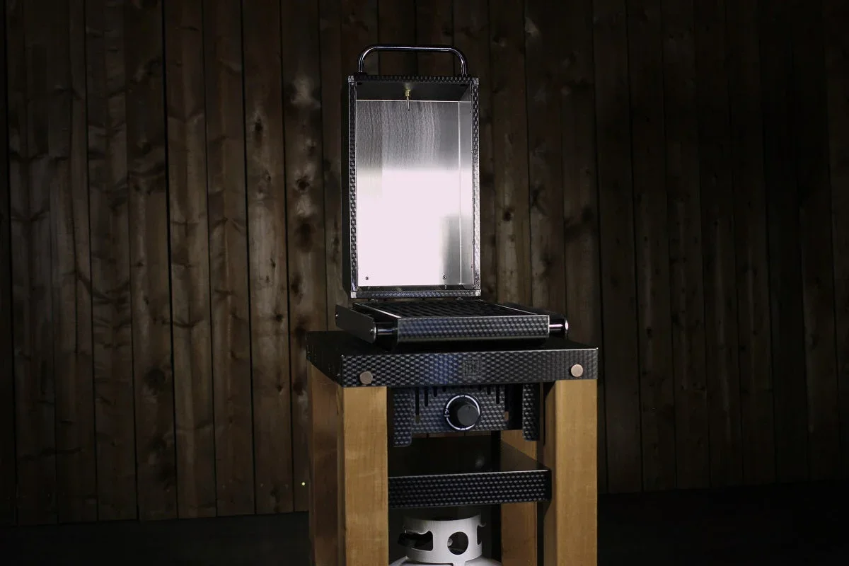 Black Earth M83-2030 | Element 12 Gas Grill - Image 7