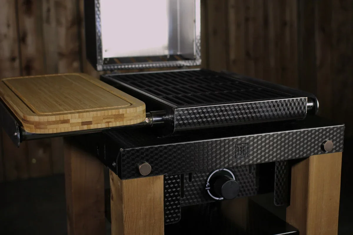 Black Earth M83-2030 | Element 12 Gas Grill - Image 9