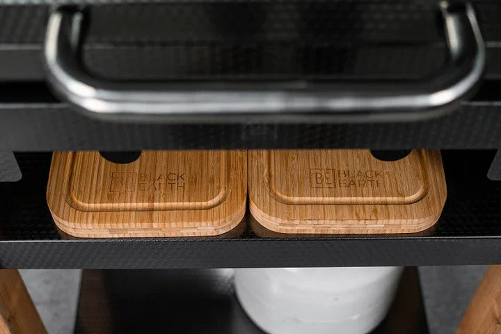 Black Earth M83-2085 | Element 24 Gas Grill - Image 4