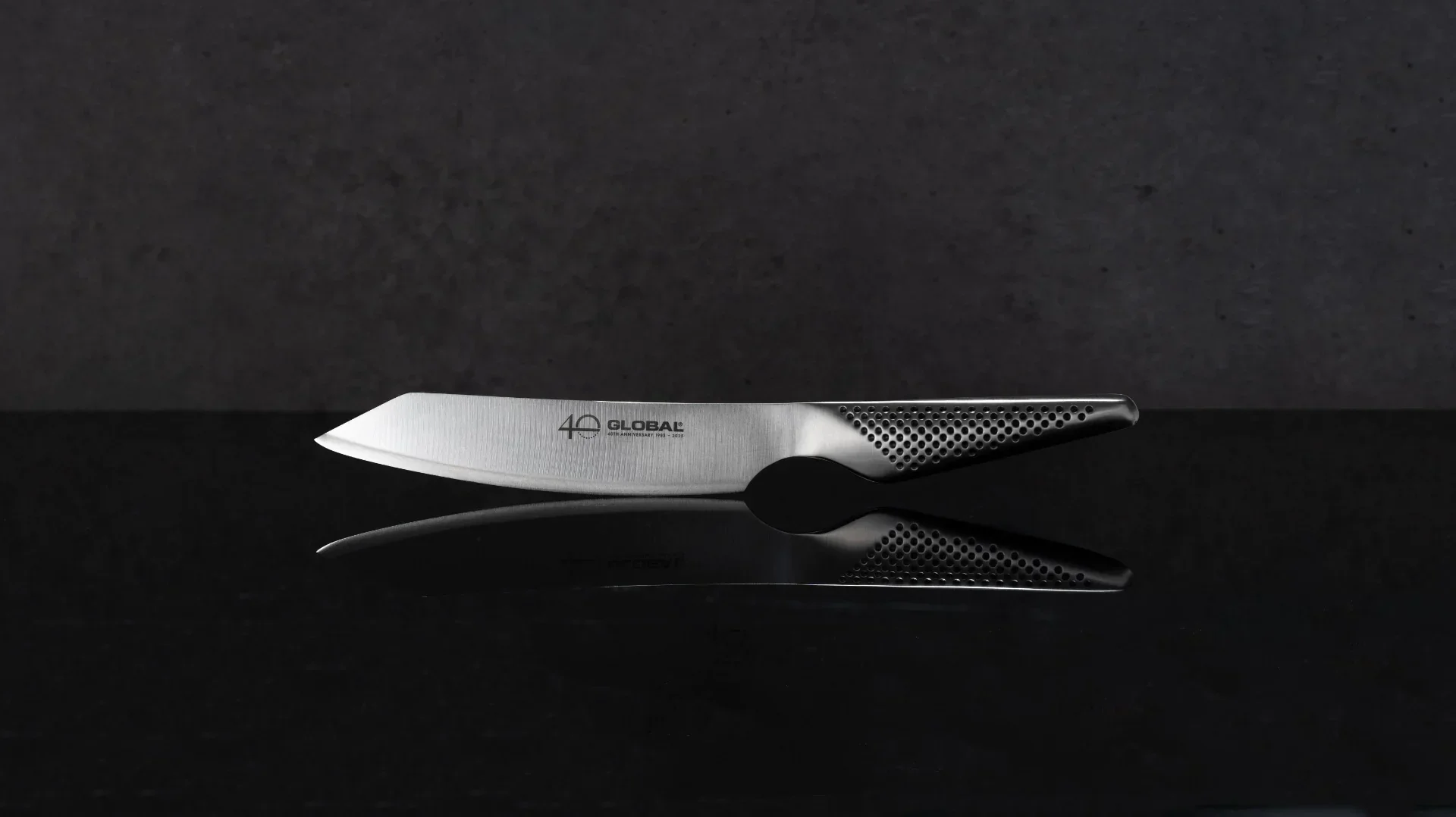 Global 71GS110AB | 6" Kiritsuke Anniversary Knife - Image 3