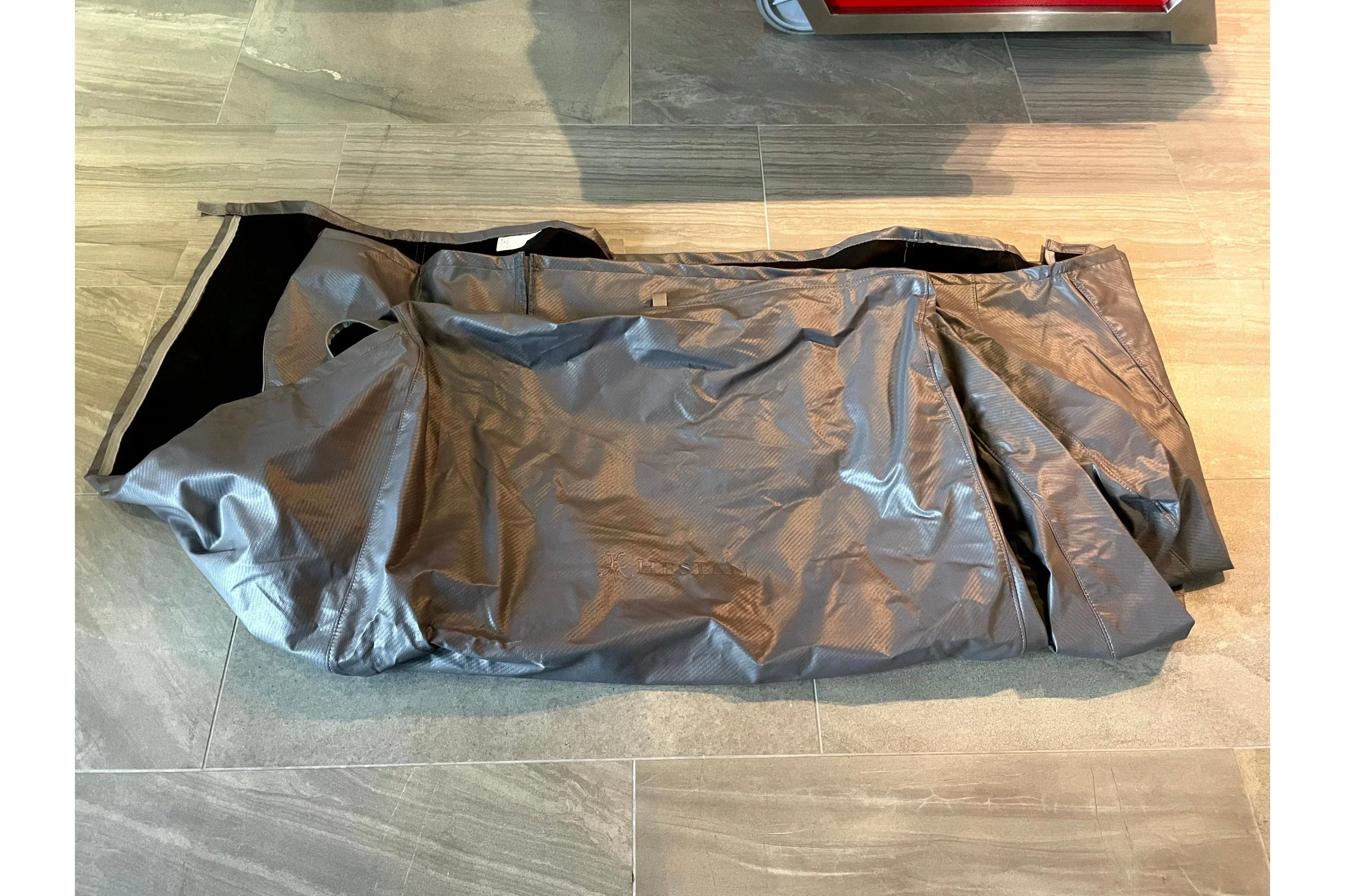 Hestan AGVC | Grill Cover | Carbon Fiber Vinyl 30",36",42" Freestanding Grill - Image 6