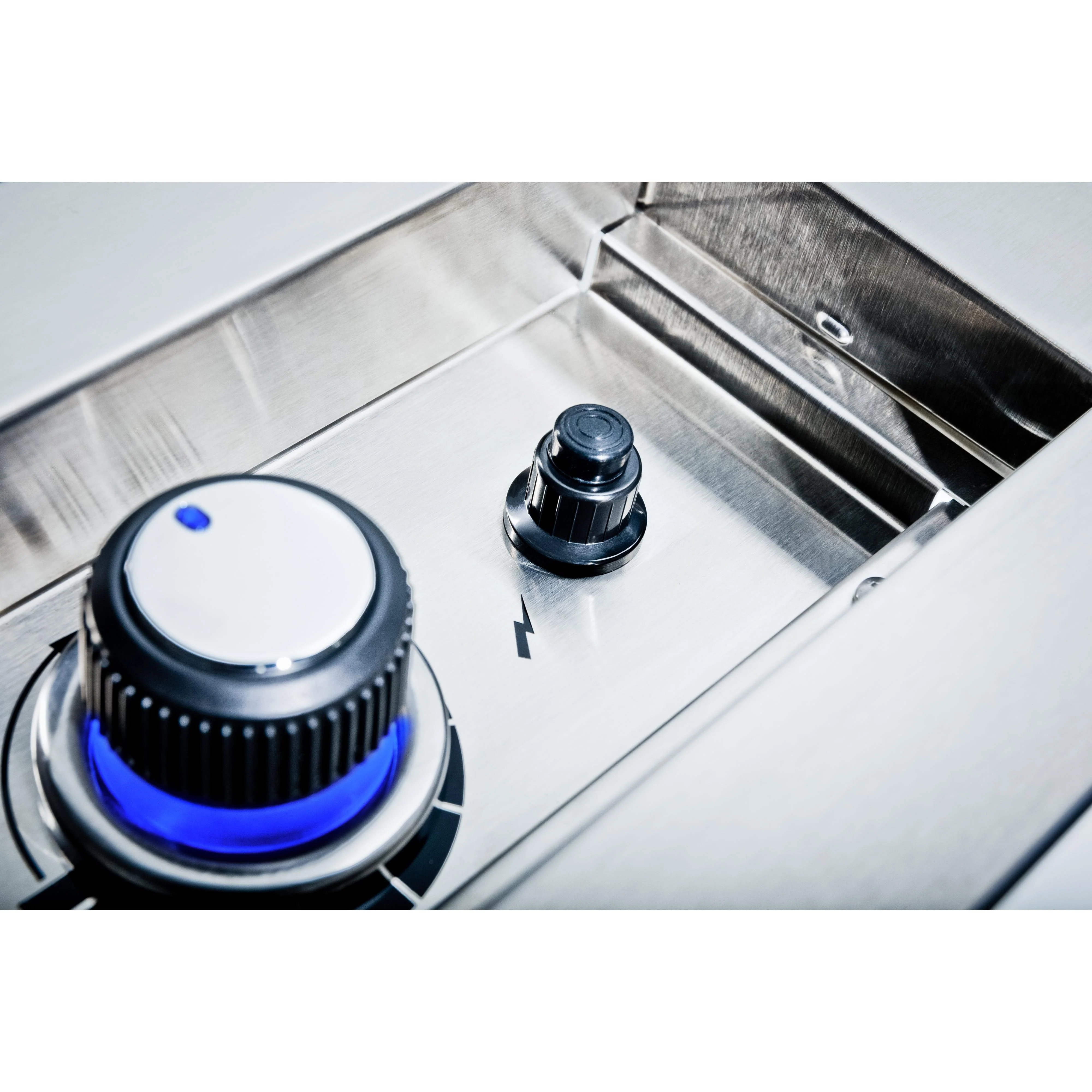 Broil King Imperial S 100 IR BURNER | Built-In Side Burners - Image 9