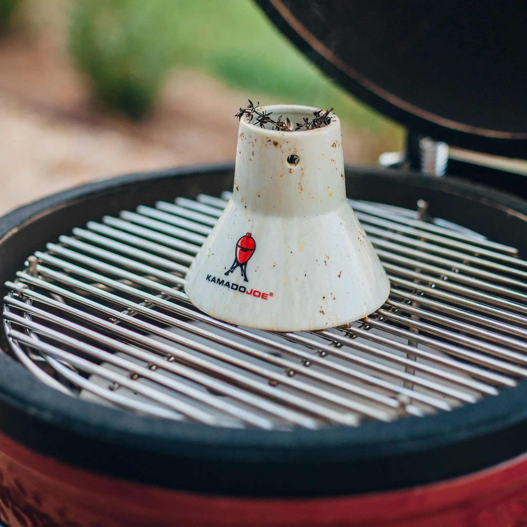 Kamado Joe KJ-CS | Ceramic Chicken Stand for Grilling - Image 3