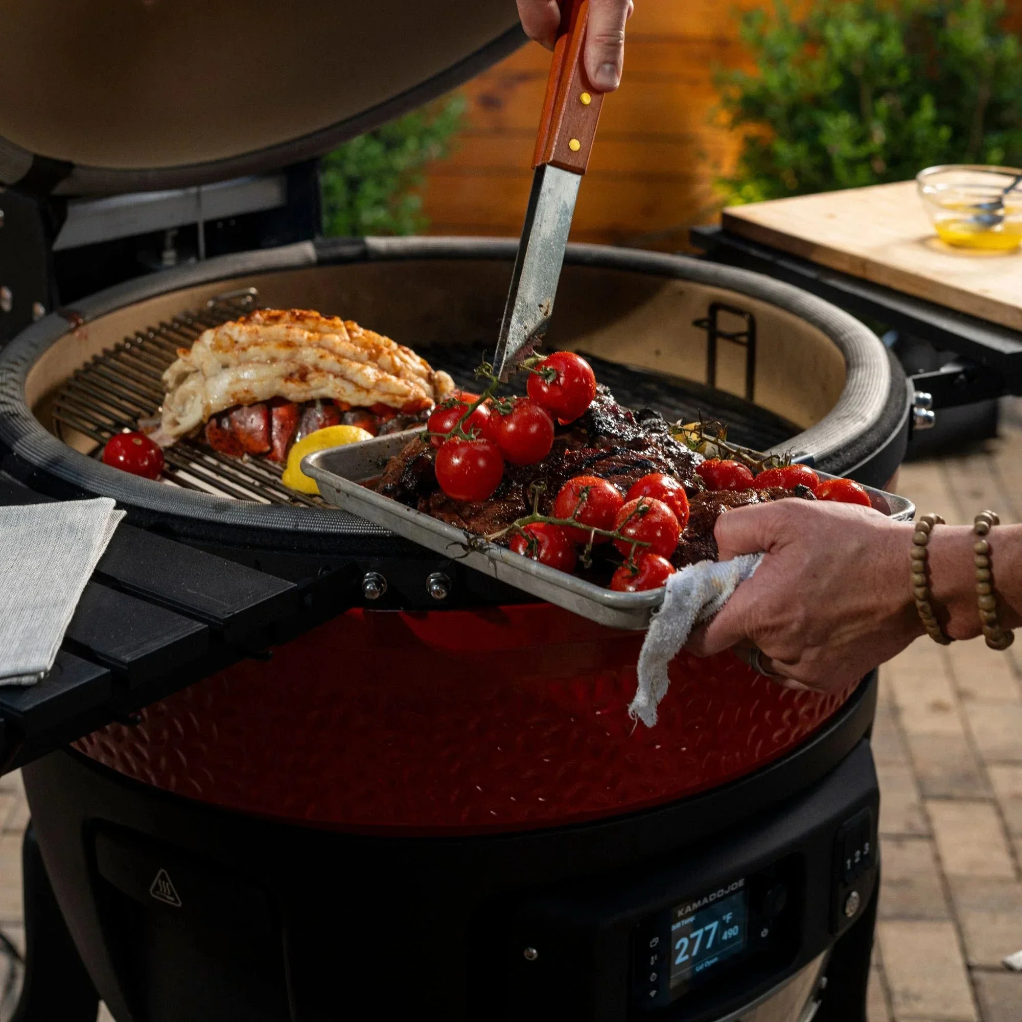 Kamado Joe KJ15042425 | Big Joe Konnected Joe Digital Charcoal Grill and Smoker - Image 11