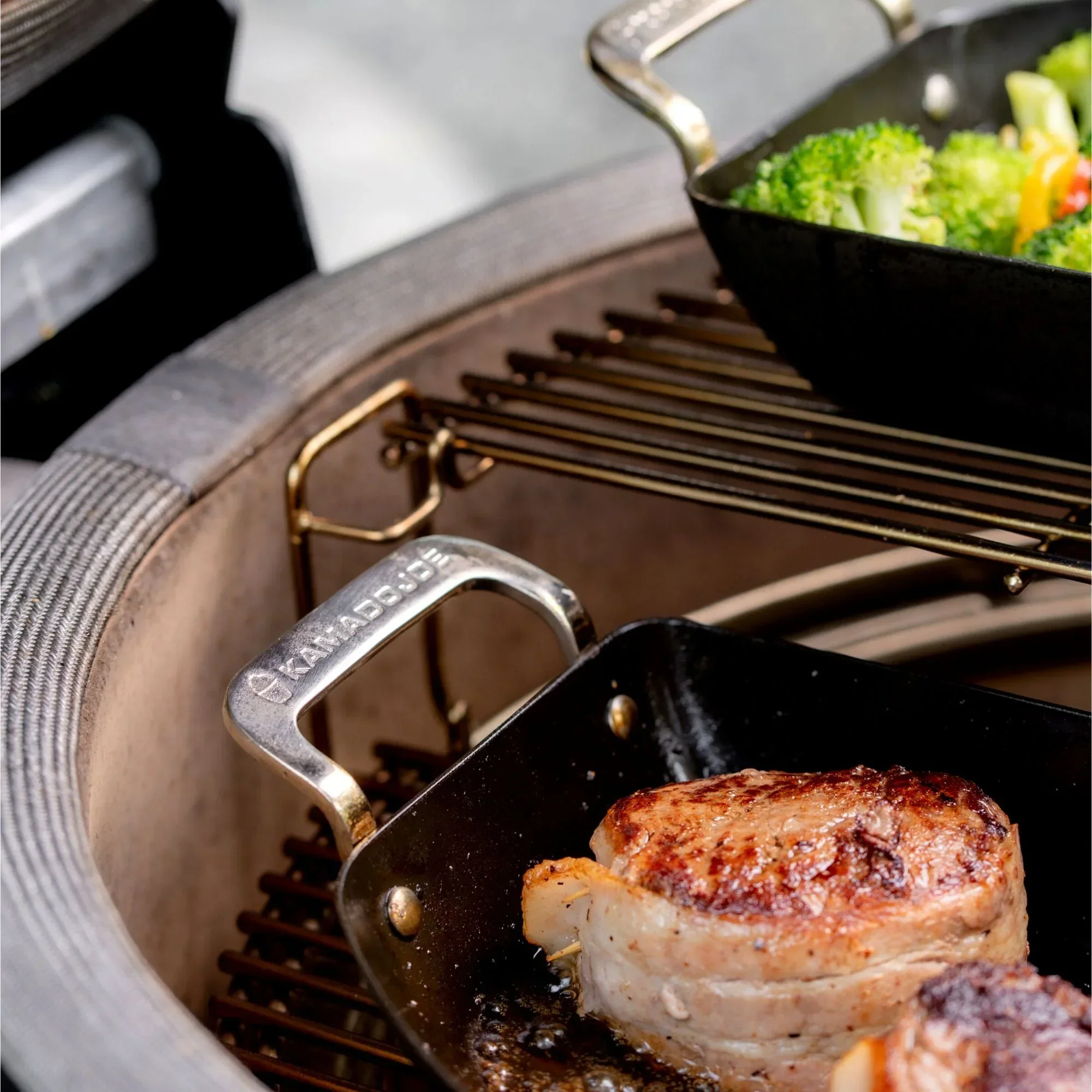 Kamado Joe KJ15124822 | Karbon Steel Half-Moon Pan Set - Image 6