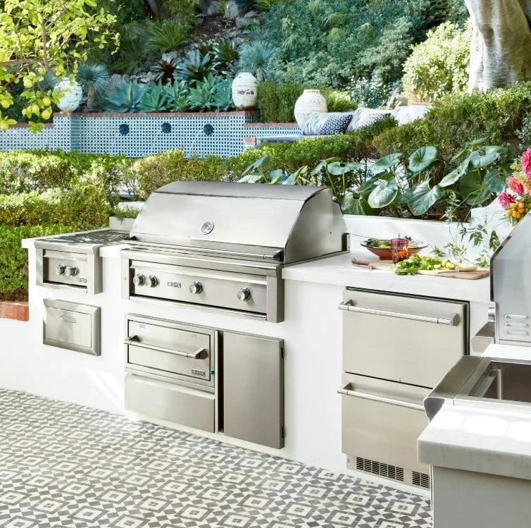 Lynx L42CC-1 | Outdoor Kitchen Convenience Center | Warming Drawer Utility Drawer LP Tray - Image 3