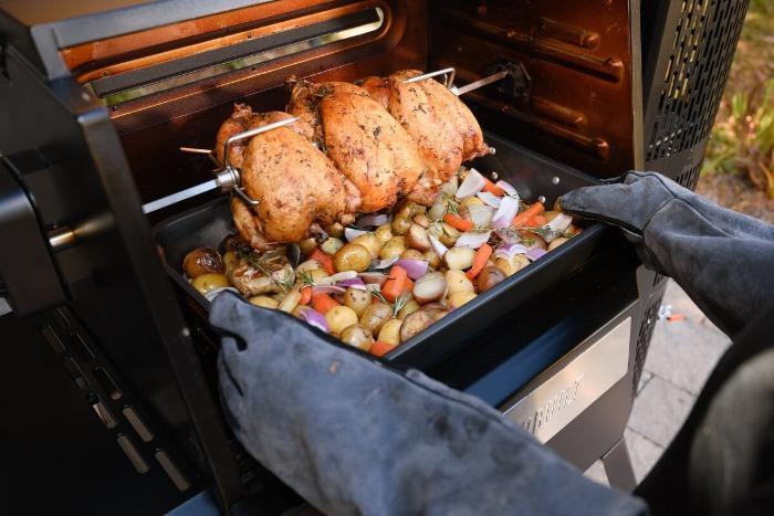 Masterbuilt MB20091220 | Gravity Series Rotisserie Kit - Image 3