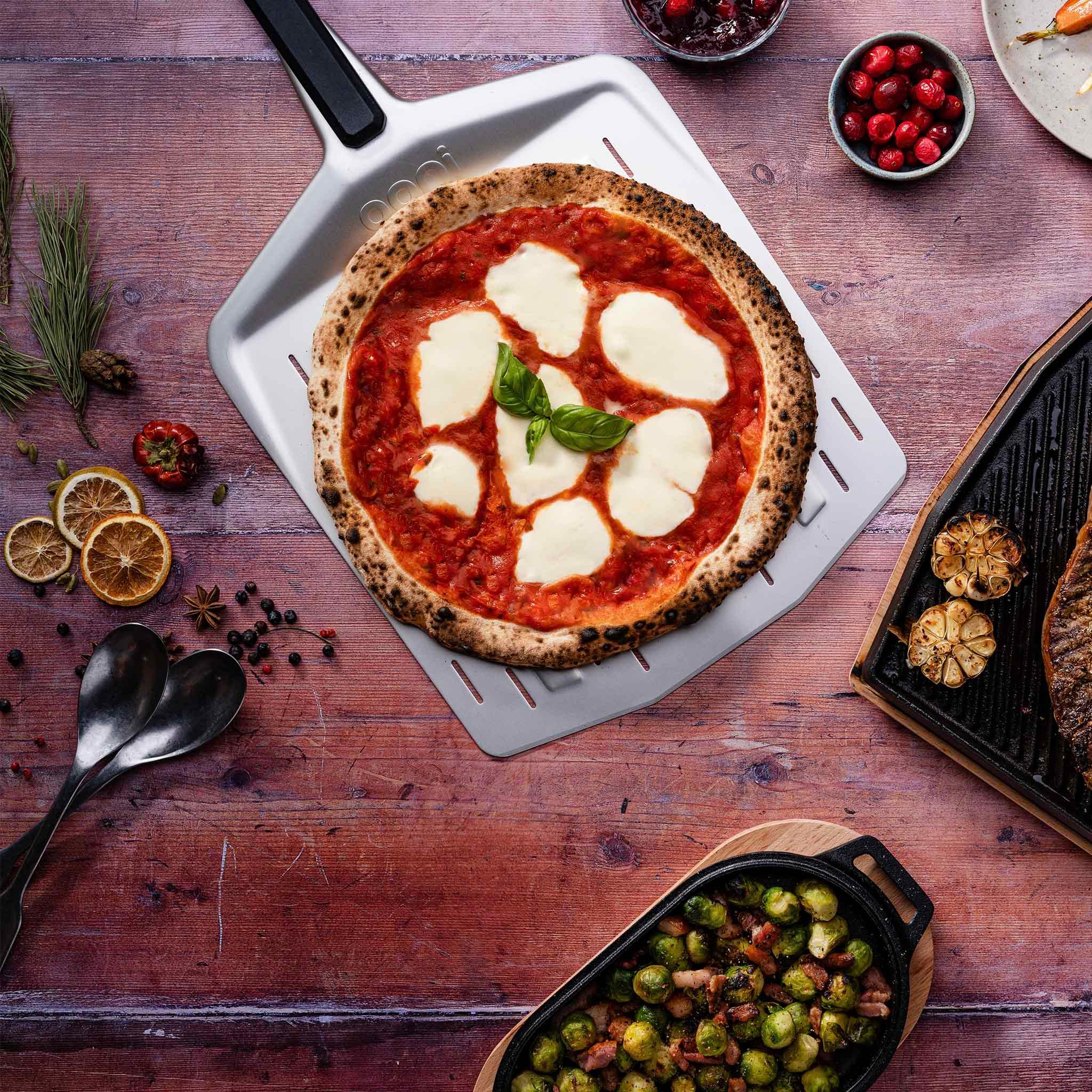 Ooni UU-P06500 | 14" Perforated Pizza Peel - Image 3