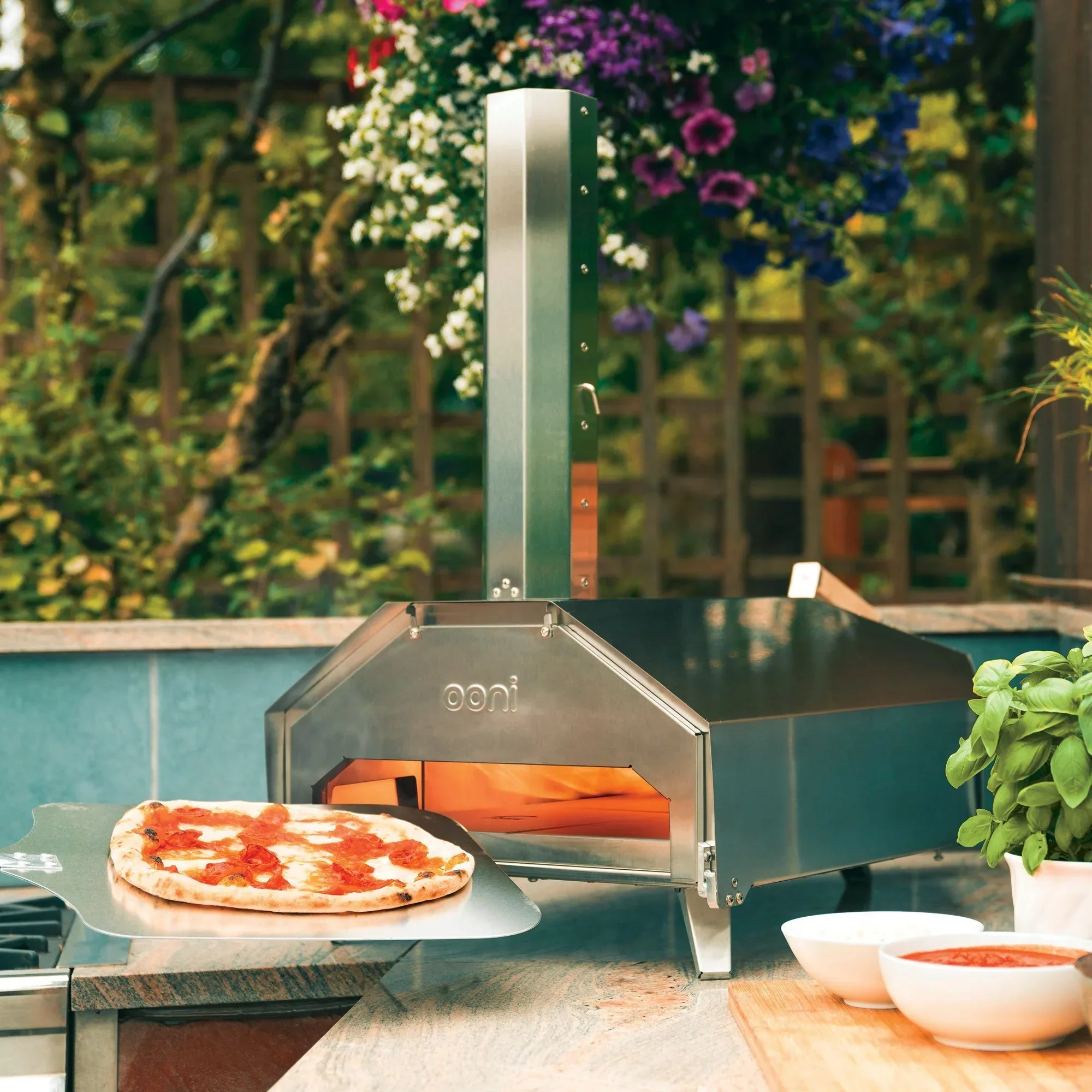 Ooni UU-P08100 | Pro 16 Multi-Fuel Pizza Oven - Image 7